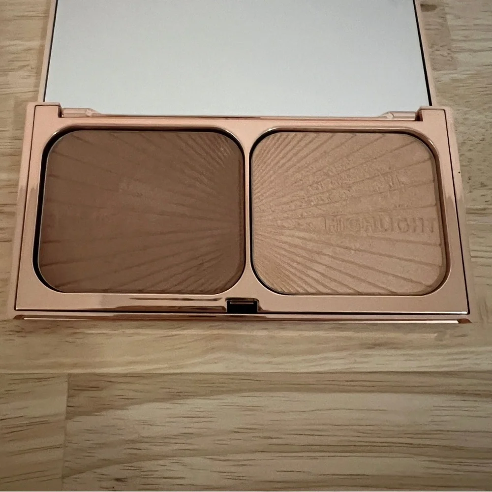 Charlotte Tilbury Filmstar Bronze and Glow Palette - Picture 2 of 3